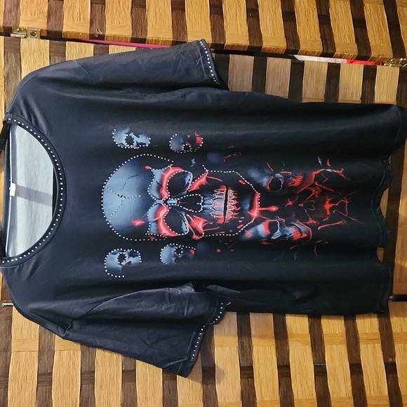 NWOT! Skull diamond top goth - Picture 2 of 9